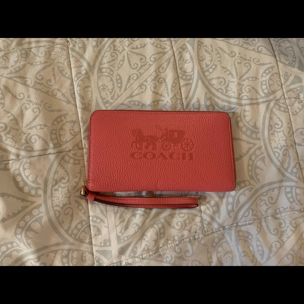 Coach wallet hot pink